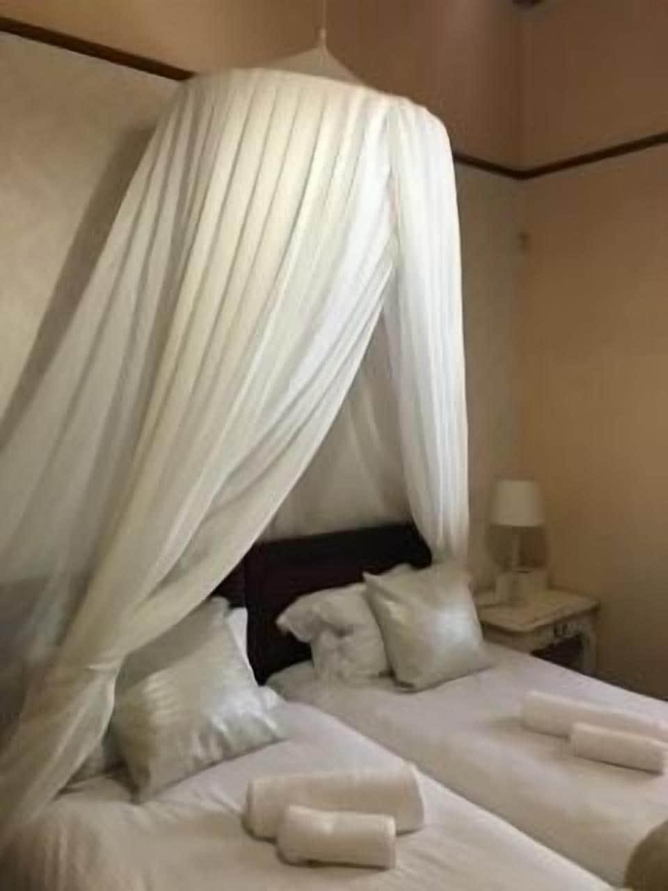 סטלנבוש Roosenwijn Guesthouse מראה חיצוני תמונה