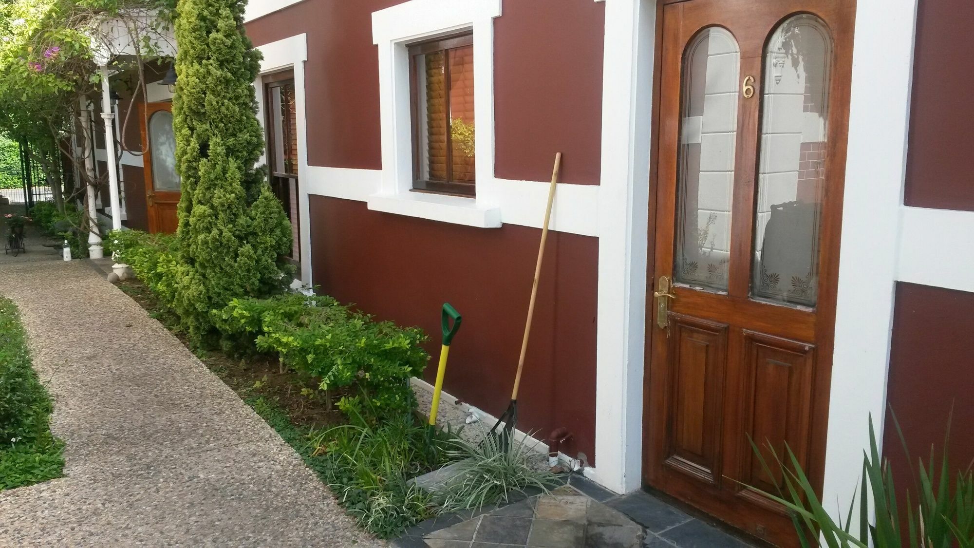סטלנבוש Roosenwijn Guesthouse מראה חיצוני תמונה