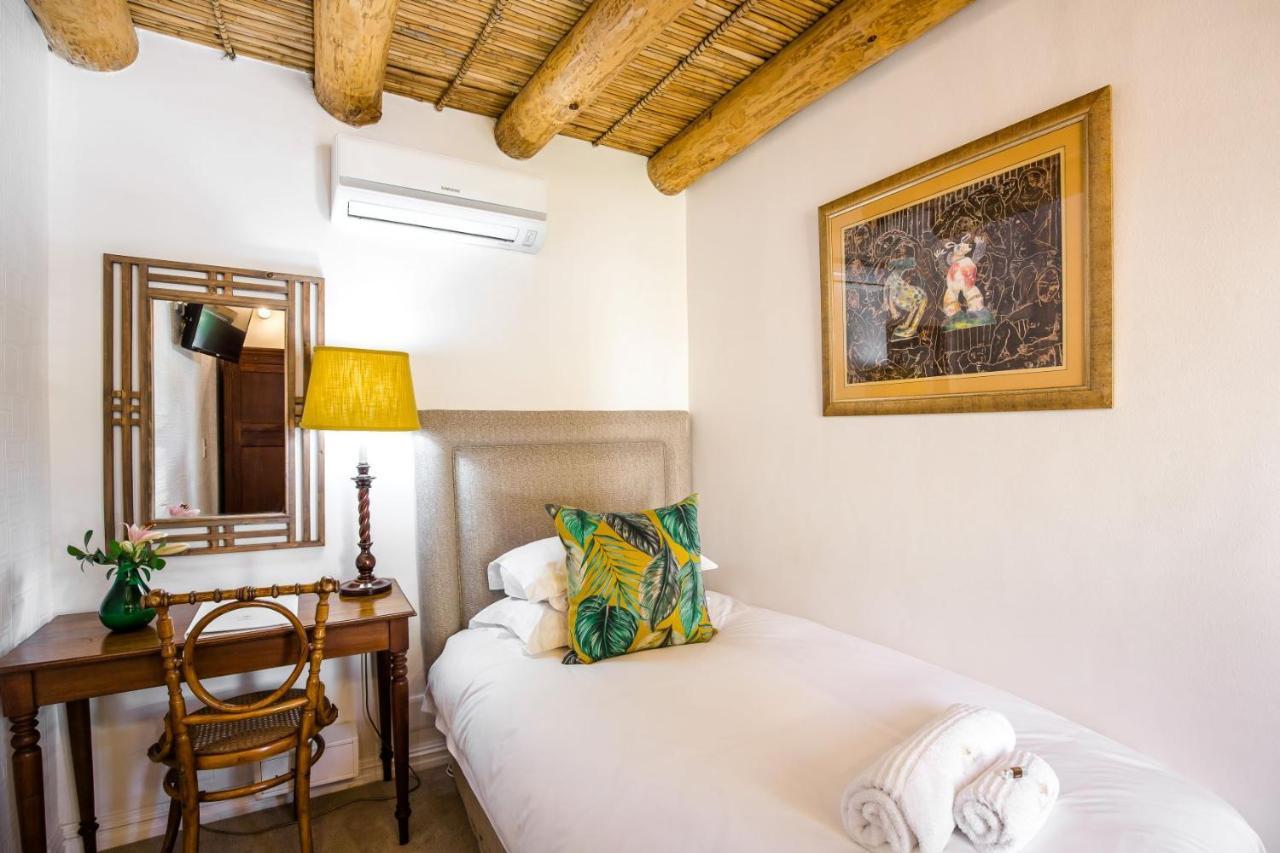 סטלנבוש Roosenwijn Guesthouse מראה חיצוני תמונה